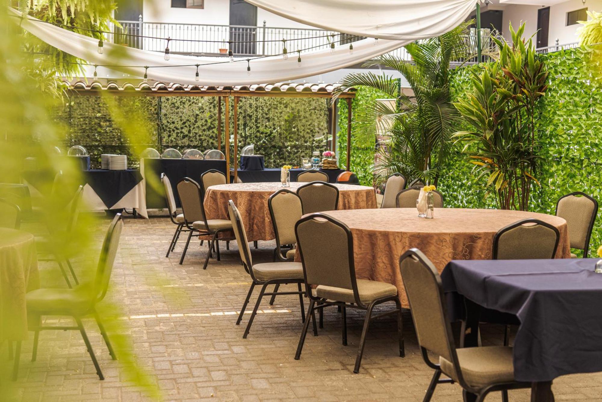 Hotel Y Restaurante El Guarco Cartago Eksteriør bilde