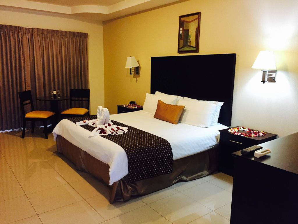 Hotel Y Restaurante El Guarco Cartago Eksteriør bilde