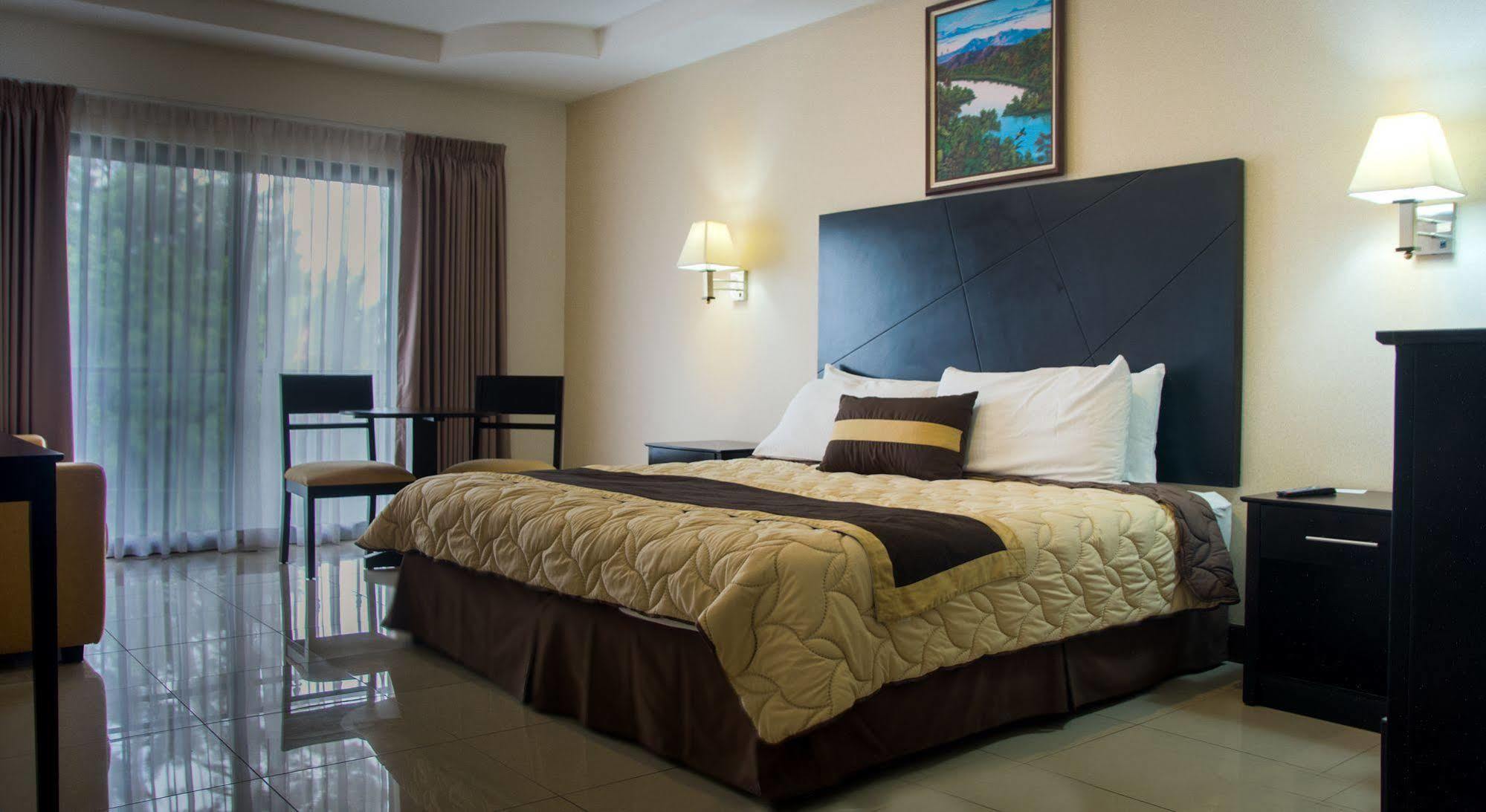 Hotel Y Restaurante El Guarco Cartago Eksteriør bilde