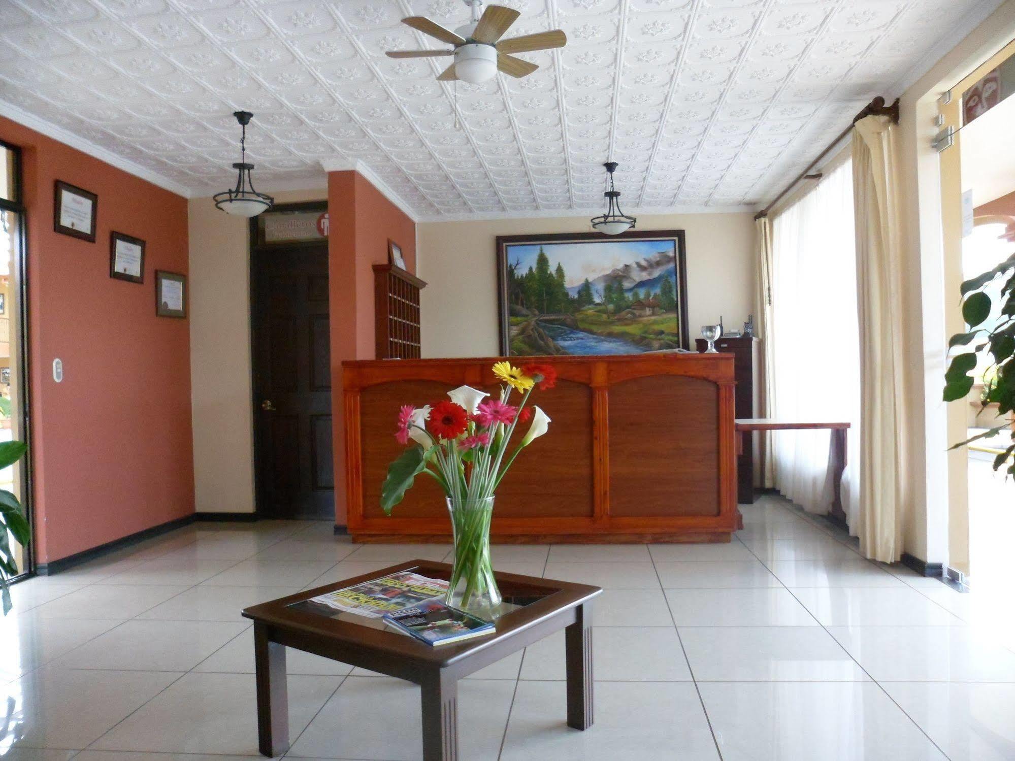 Hotel Y Restaurante El Guarco Cartago Eksteriør bilde